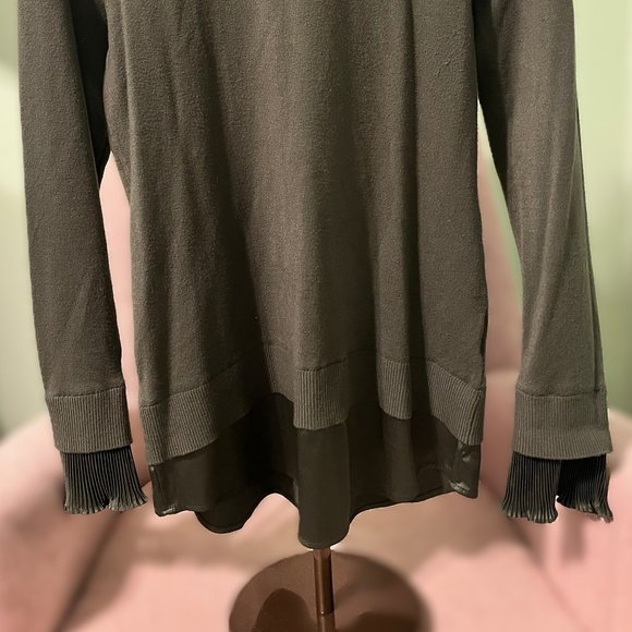 Sioni Milano Sweater and Blouse Layered Top, Forest Green Size M - Picture 7 of 7